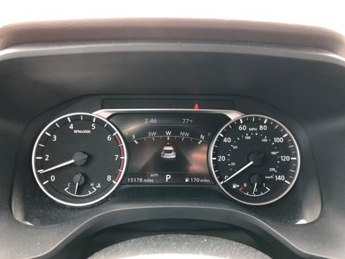 Used 2022 Nissan Rogue SL w/ SL Premium Package image 17