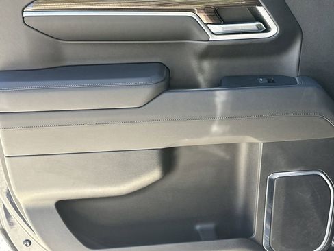 Used 2022 Chevrolet Silverado 1500 LT image 22