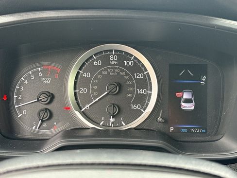 Used 2020 Toyota Corolla LE FWD image 19