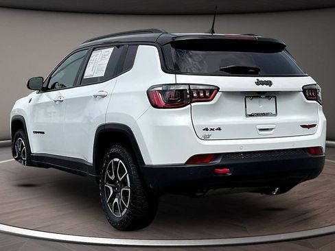 Used 2025 Jeep Compass Trailhawk AWD/4WD image 4