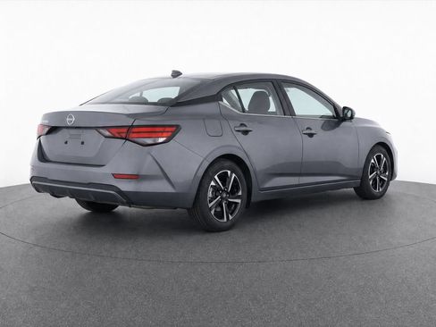 Used 2022 Nissan Sentra SV w/ Trunk Package FWD image 4