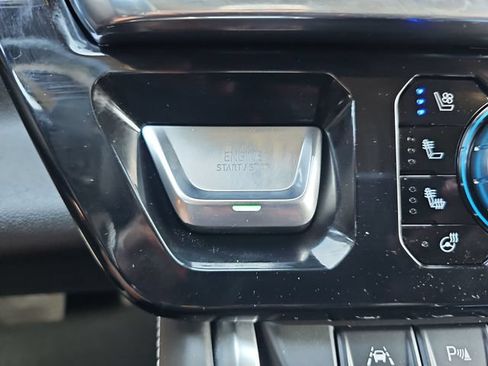 Used 2024 GMC Sierra 1500 Denali Ultimate AWD/4WD image 16