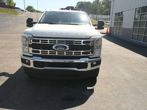 New 2026 Ford F350 XL w/ XL Chrome Package AWD/4WD image 2