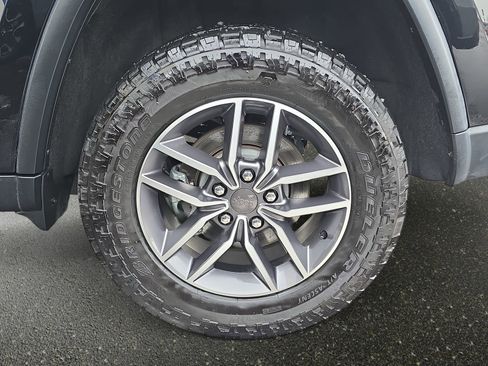 Used 2021 Jeep Grand Cherokee Limited w/ Premium Lighting Group image 35