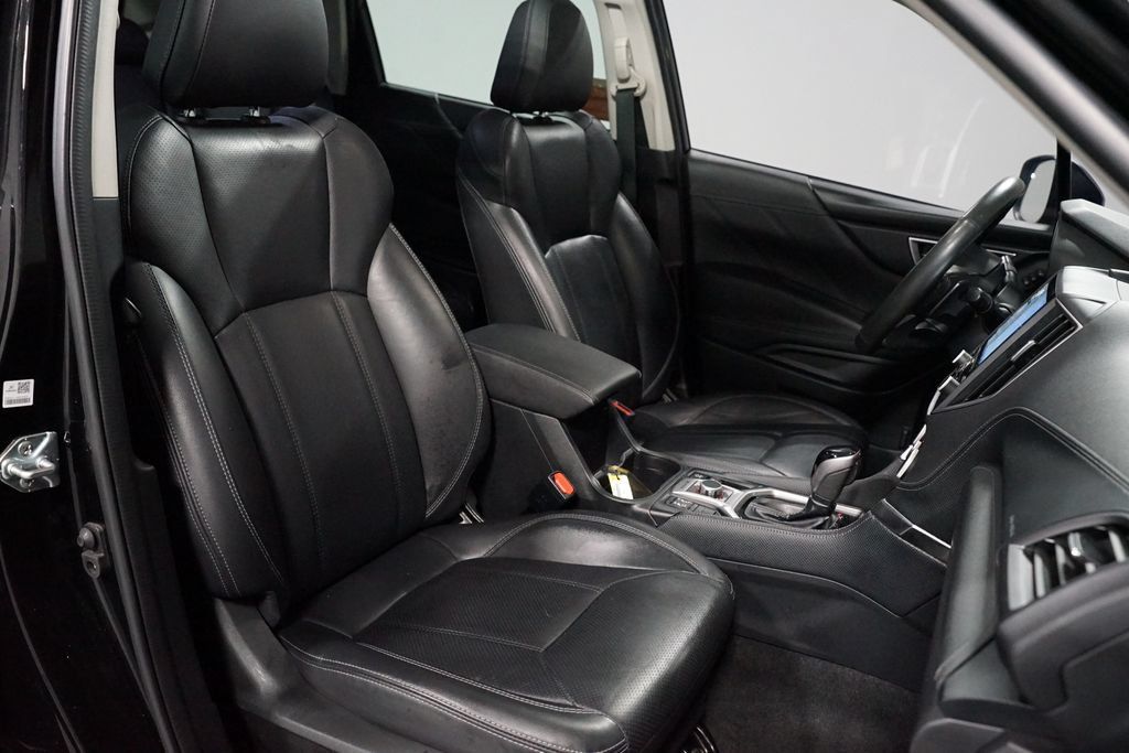 Used 2023 Subaru Forester Touring AWD/4WD image 29