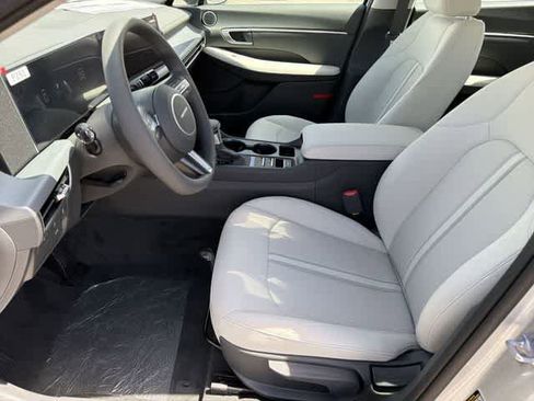 New 2026 Hyundai Sonata SE FWD image 13