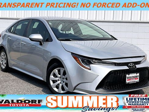 Used 2022 Toyota Corolla LE FWD image 1