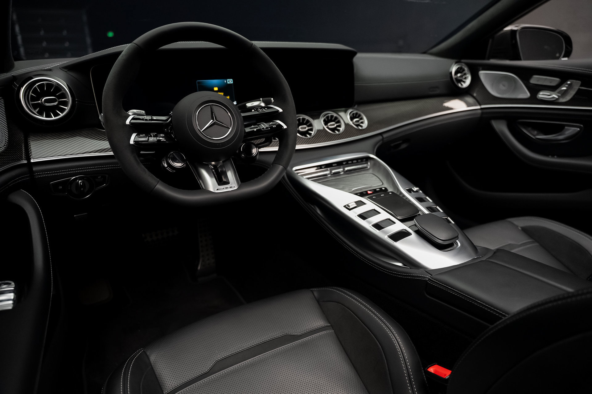 Used 2024 Mercedes-Benz AMG GT 63 image 2