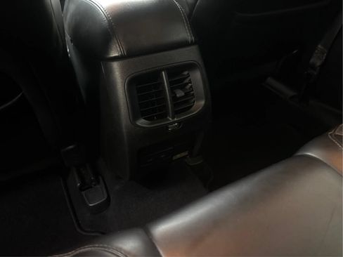 Used 2019 Jeep Cherokee Limited AWD/4WD image 26