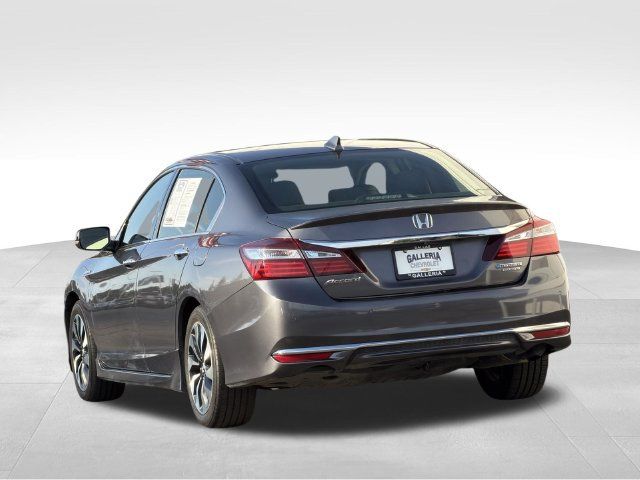 Used 2017 Honda Accord Touring image 5
