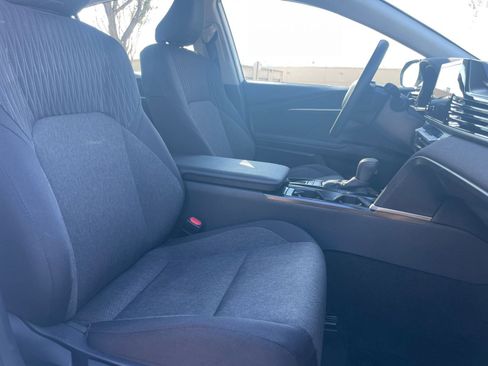 Used 2025 Toyota Camry LE image 36