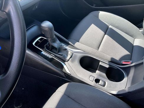 Used 2025 Toyota Corolla LE FWD image 20