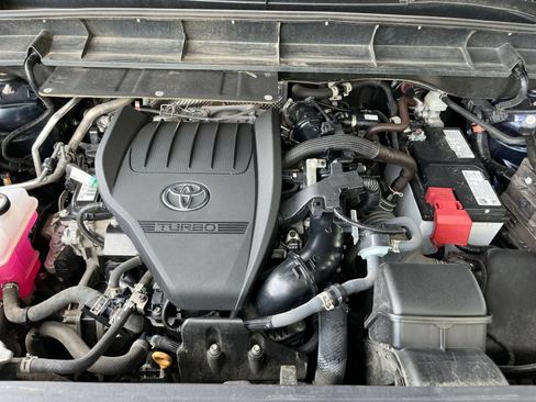 Used 2025 Toyota Highlander XSE AWD/4WD image 30