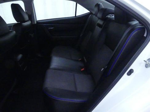 Used 2018 Toyota Corolla SE image 21