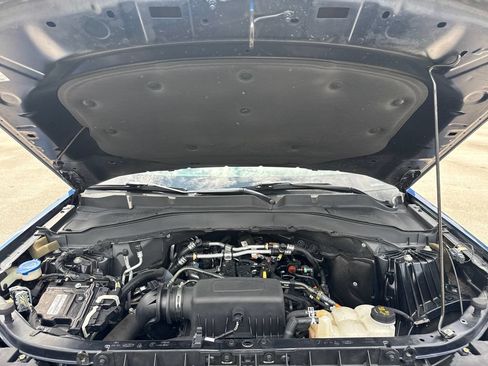 Used 2023 Ford Explorer XLT w/ Equipment Group 202A RWD image 31