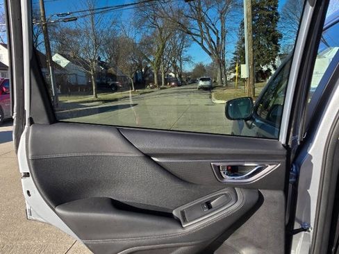 Used 2023 Subaru Forester Premium image 19