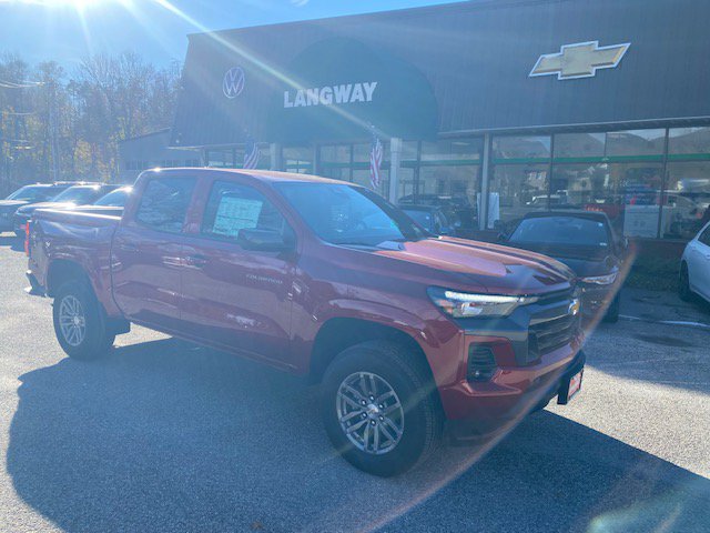 New 2026 Chevrolet Colorado LT w/ LT Convenience Package AWD/4WD image 1