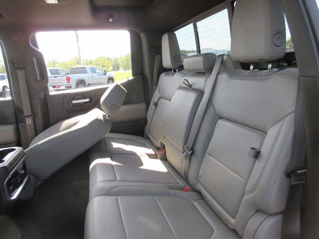 Used 2022 GMC Sierra 1500 SLT w/ SLT Premium Plus Package AWD/4WD image 25