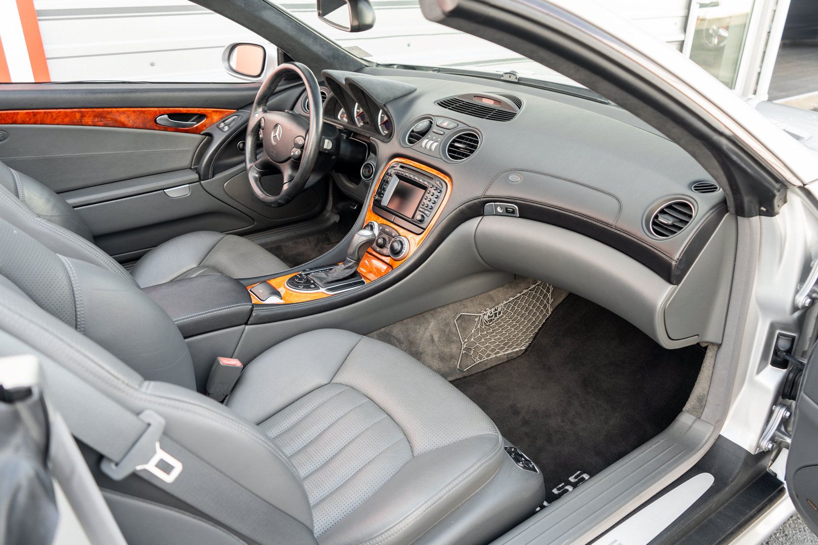 Used 2003 Mercedes-Benz SL 55 AMG image 30