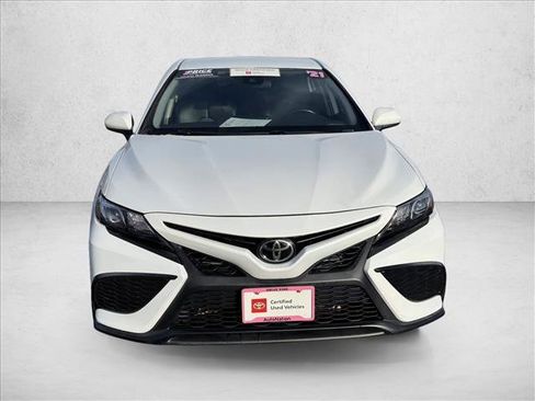 Certified 2021 Toyota Camry SE image 2