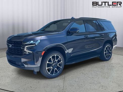 Used 2024 Chevrolet Tahoe RST w/ Luxury Package image 2