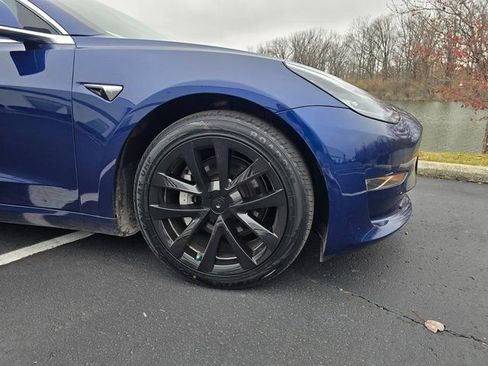 Used 2018 Tesla Model 3 Long Range image 5