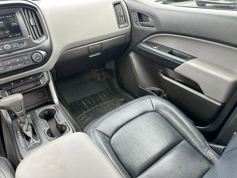 Used 2019 Chevrolet Colorado W/T w/ Custom Special Edition RWD image 16