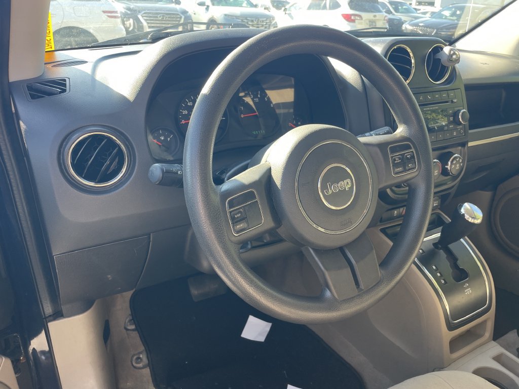 Used 2013 Jeep Compass Sport AWD/4WD image 7