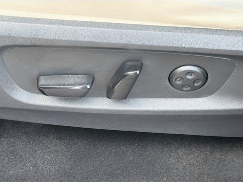 Used 2023 INFINITI QX60 Luxe w/ Performance Audio Package image 26