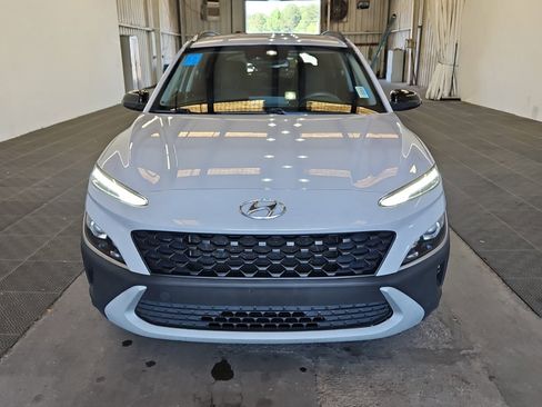 Used 2023 Hyundai Kona SEL AWD/4WD image 2