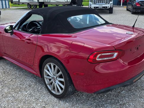 Used 2017 FIAT 124 Spider Lusso RWD image 28