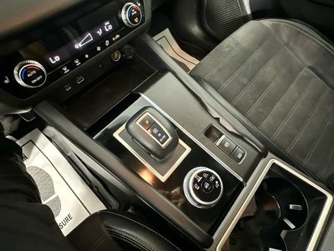 Used 2022 Mitsubishi Outlander SE FWD image 17