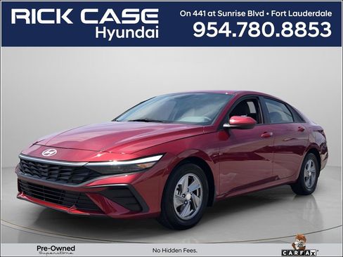 Certified 2025 Hyundai Elantra SE FWD image 1