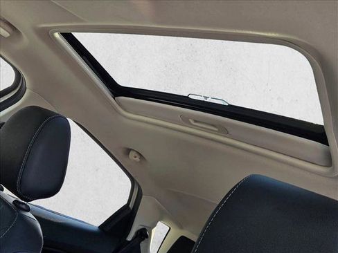 Certified 2021 Ford EcoSport SES image 17