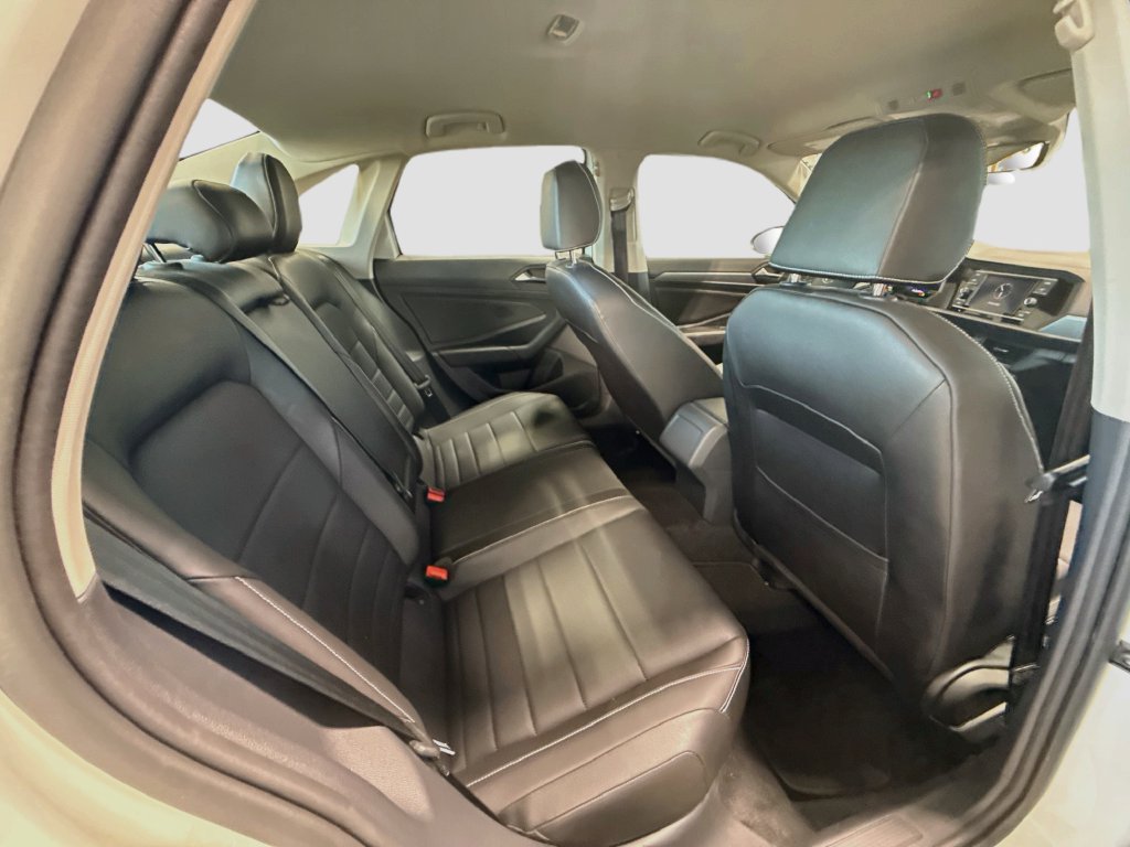 Used 2023 Volkswagen Jetta SE FWD image 25