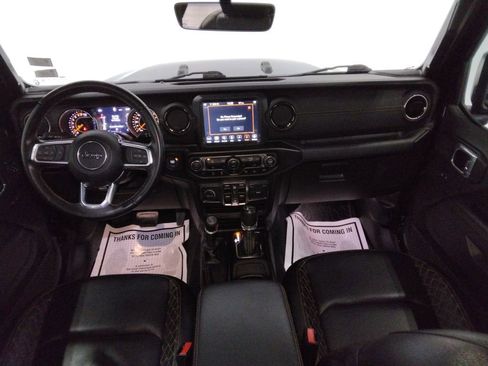 Used 2021 Jeep Gladiator Overland image 41
