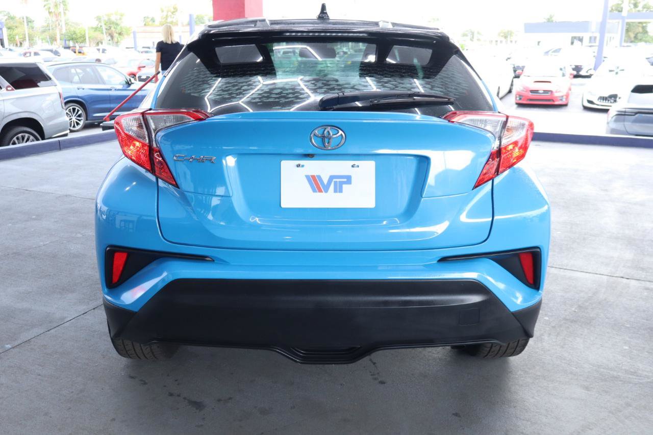 Used 2019 Toyota C-HR XLE FWD image 8