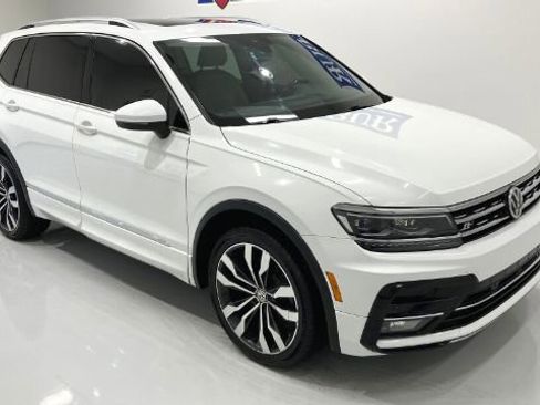 Used 2019 Volkswagen Tiguan SEL Premium R-Line AWD/4WD image 3