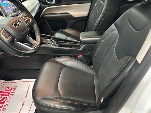 Certified 2022 Jeep Compass Limited image 12