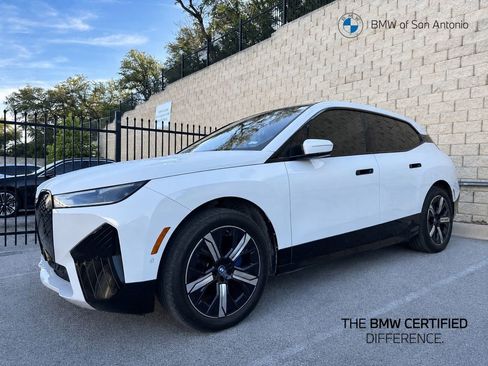 Certified 2023 BMW iX xDrive50 w/ Sport Package AWD/4WD image 1