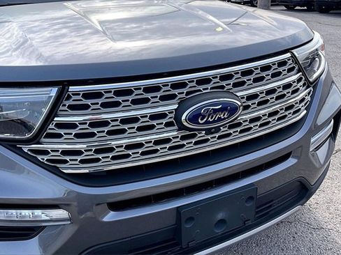 Used 2022 Ford Explorer Limited image 26