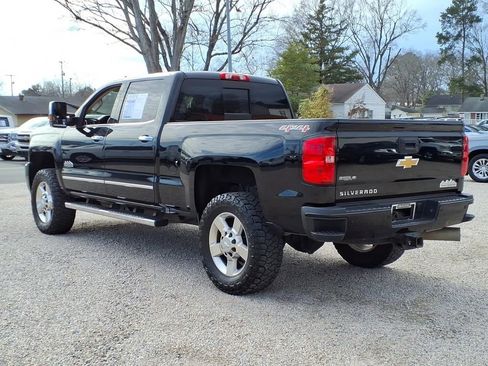 Used 2016 Chevrolet Silverado 2500 High Country w/ Duramax Plus Package image 5