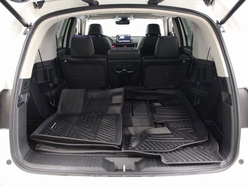 Used 2025 Honda Pilot Touring image 25