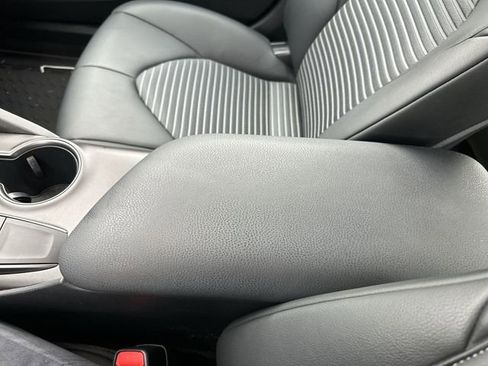 Used 2023 Toyota Camry SE FWD image 26