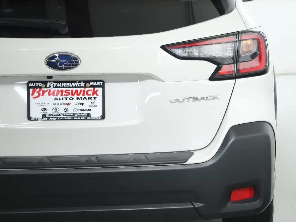 Certified 2025 Subaru Outback Premium w/ Popular Package #1A AWD/4WD image 42