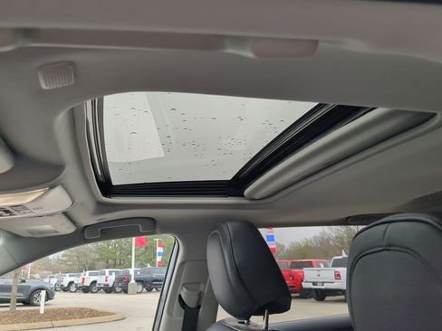 Used 2024 Toyota RAV4 XLE image 23