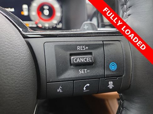 Used 2023 Nissan Pathfinder Platinum w/ Cargo Package image 19