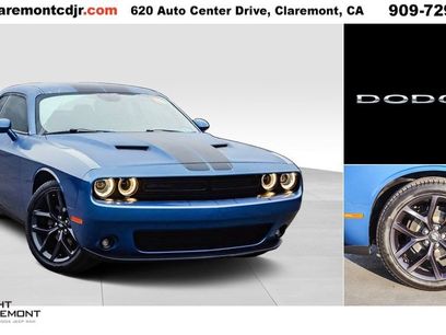 Used 2020 Dodge Challenger SXT w/ Blacktop Package