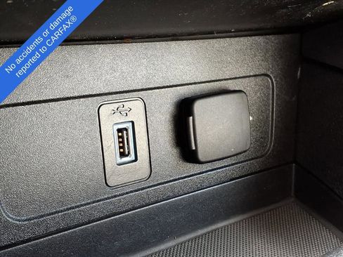 Used 2019 Ford Escape SE image 25