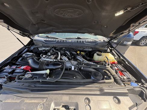 Used 2019 Ford F250 Lariat w/ Lariat Ultimate Package AWD/4WD image 40